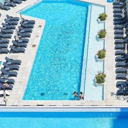 Mara Sea View Infinity Aparthotel 4*